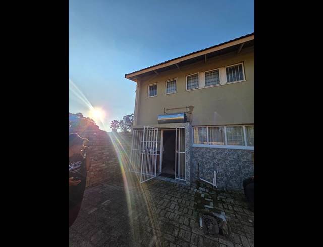 2 BEDROOM TOWNHOUSE FOR SALE IN SASOLBURG EXT 2
